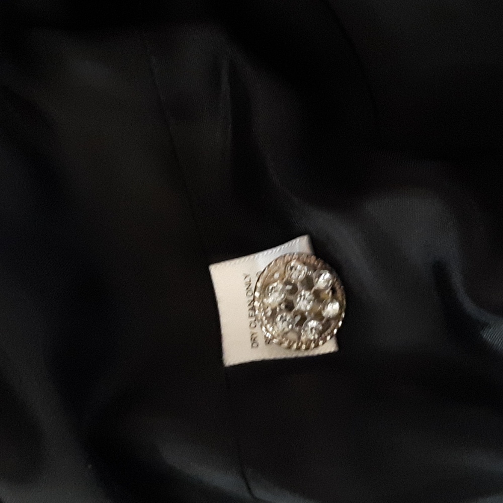 Pretty Top/Blazer - Picture 6 of 6